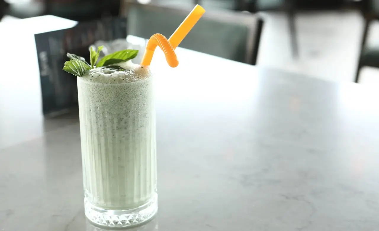 Ecco la risposta: qual è la bevanda più consumata al mondo dopo l’acqua?