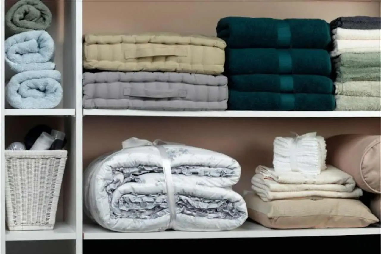 Metodo facile per profumare gli armadi con il bucato già lavato