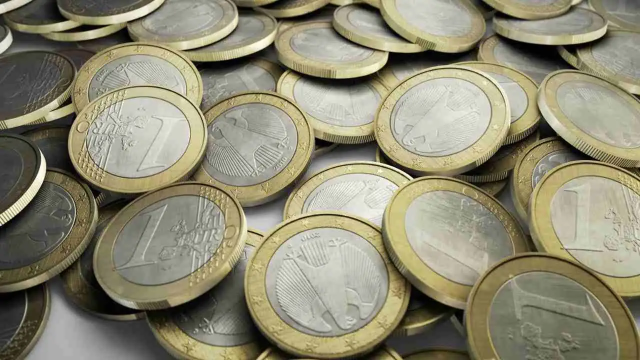 Quanto vale 1 kg di monete da 1 euro? Il loro valore ti sorprenderà