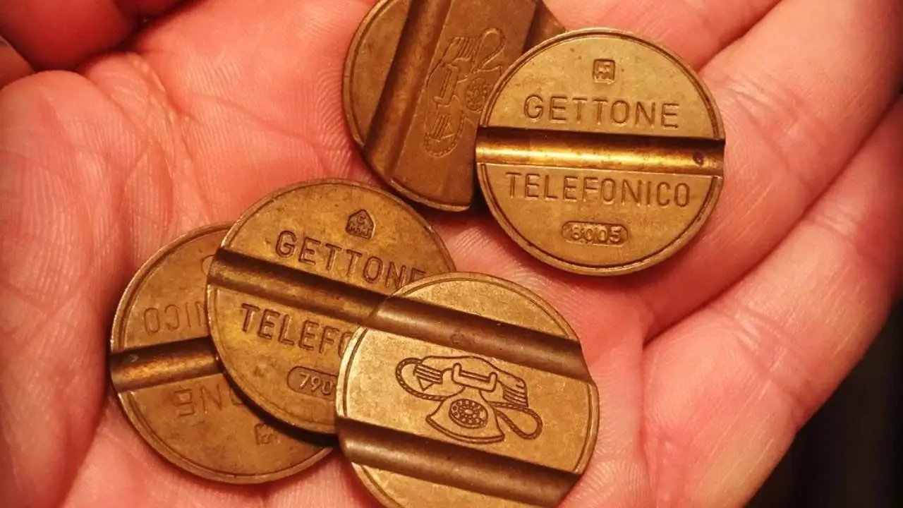 Se hai ancora gettoni telefonici in casa potresti avere una piccola fortuna: ecco quanto valgono